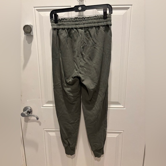 Cami NYC Women's Caroline Joggers olive green - Picture 3 of 4